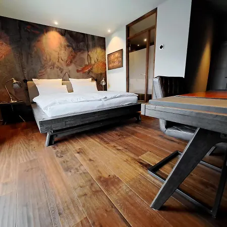 ホテル Motelplushotel Biggeseefront Olpe bei Meschede