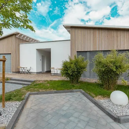 Motelplushotel Biggeseefront فندق *