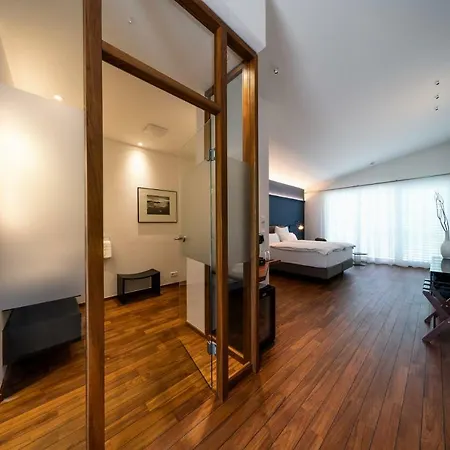 Hotel Motelplushotel Biggeseefront