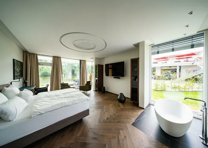 Motelplushotel Biggeseefront