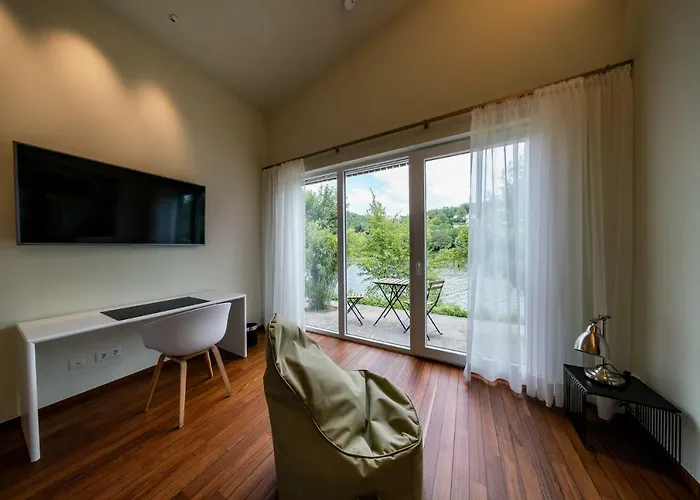 Motelplushotel Biggeseefront * Olpe bei Meschede