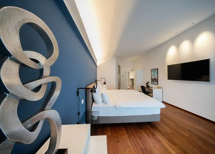 Hotel Motelplushotel Biggeseefront