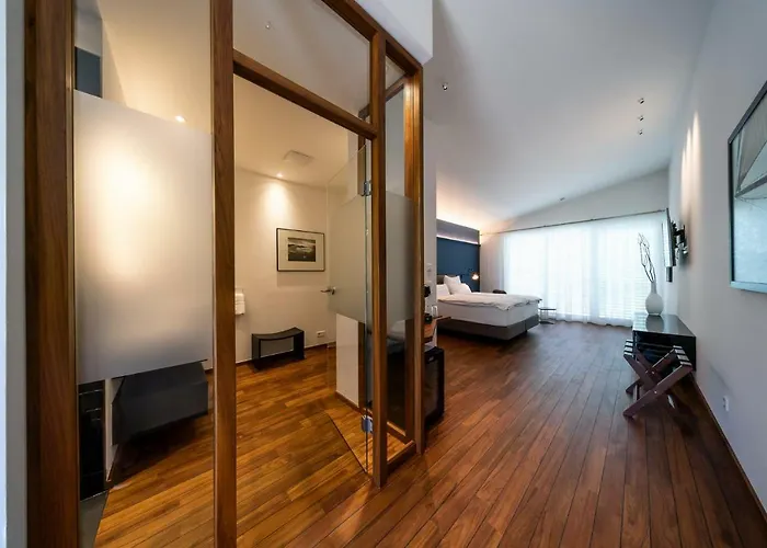 Hotel Motelplushotel Biggeseefront